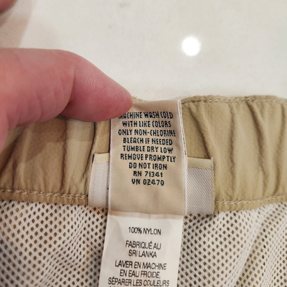 VTG LL Bean Shorts Mens Medium Beige 100% Nylon Mesh Lined Elastic Waist Outdoor - Picture 6 of 12